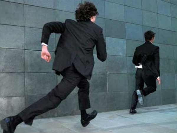 Nằm mơ thấy bị đuổi giết nên chọn số nào tài lộc