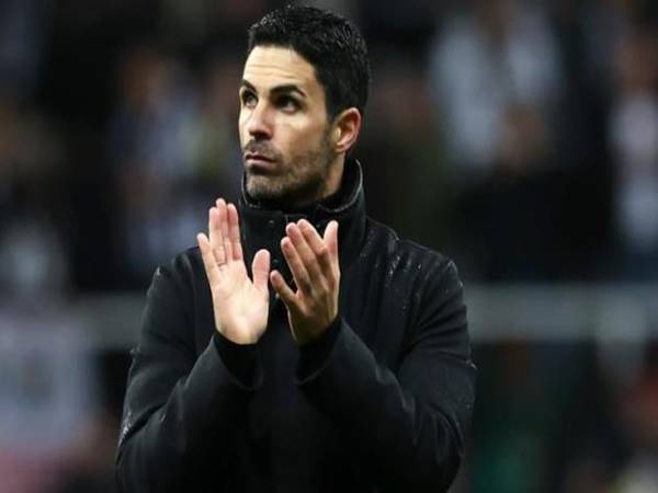 Tin Arsenal 6/12: HLV Arteta không lo ngại hàng thủ của đội bóng