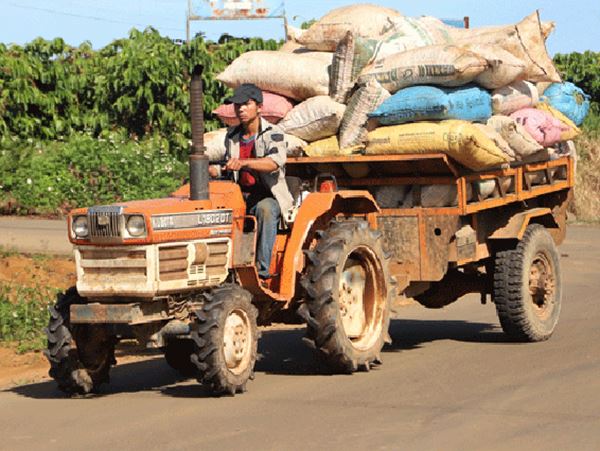 Mơ thấy xe công nông đánh con gì đổi vận, dự báo điềm gì?