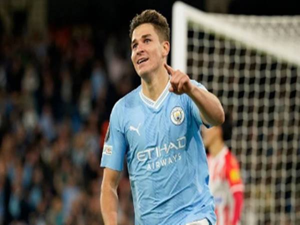 Chuyển nhượng BĐ Anh 1/8: Man City ra giá bán Julian Alvarez