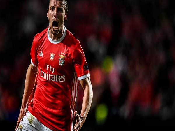 Đóng góp cho đội tuyển quốc gia Bồ Đào Nha của Ruben Dias