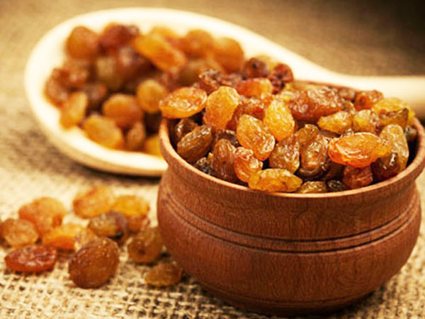 Nằm mơ thấy quả nho khô màu vàng