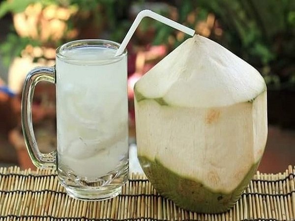 Mơ thấy uống nước dừa cho thấy thông điệp gì