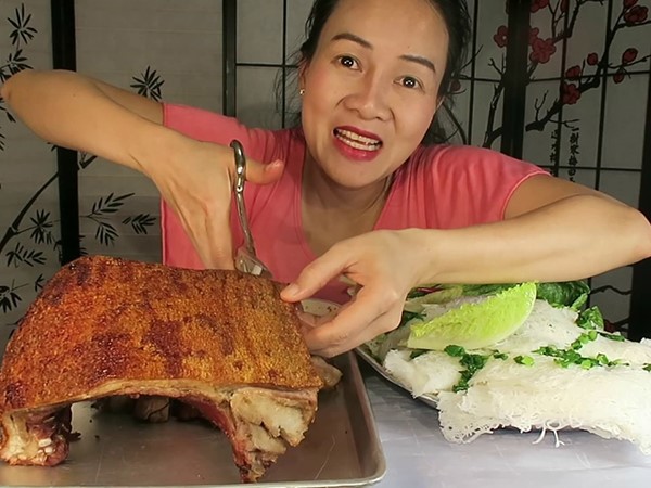 Nằm mơ thấy ăn thịt heo dự báo điều gì sắp đến?