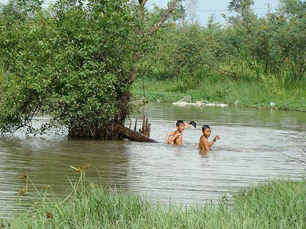 Nằm mơ thấy tắm sông là điềm gì, chọn số gì chắc ăn?