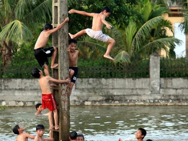 Nằm mơ thấy tắm sông là điềm gì, chọn số gì chắc ăn?
