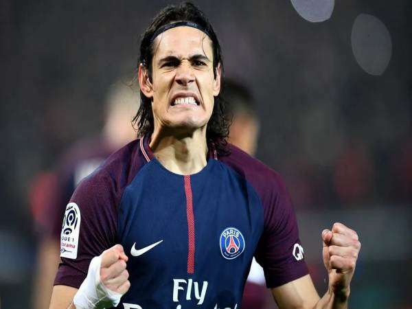 Tiền đạo Edinson Cavani